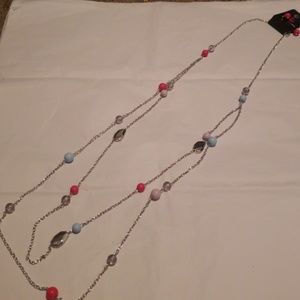 Take one for the gleam necklace set